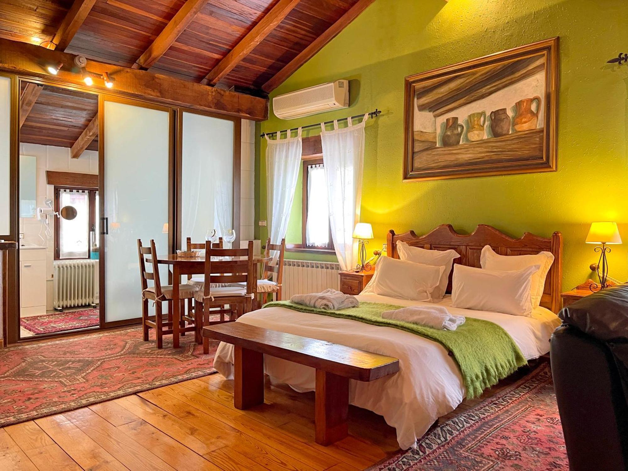 Hotel Peruskenea Jaunsaras Esterno foto